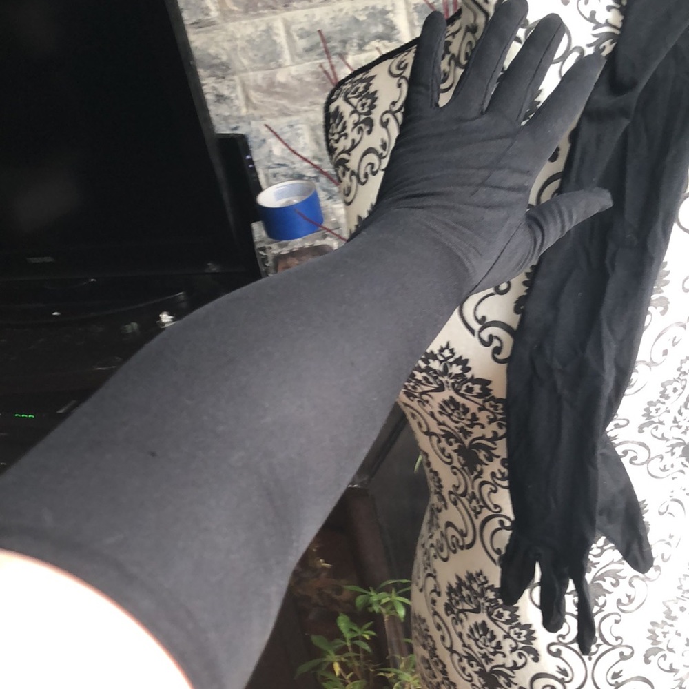 Vintage Evening Gloves: Black, Full length